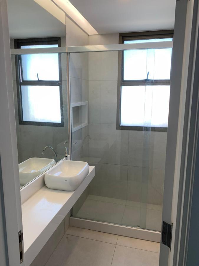Flat Com 65 Metros; Sala; Duas Suites; Cozinha Recem-Reformado 里约热内卢 外观 照片
